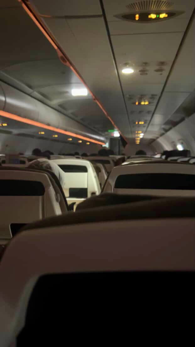 First time using a sleep mask, super comfy, no pressure, easy on the eyes. Helps me relax and sleep quicker